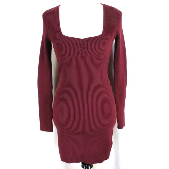 strapless open back dress Hollister Red Long Sleeve Cable Knit Sweater Dress main image 0